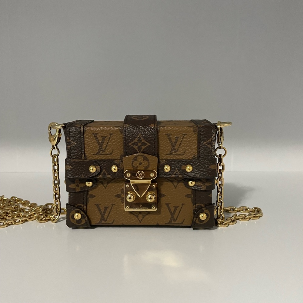 Sold on IG 
Louis Vuitton Rare Limited edition essential trunk mink